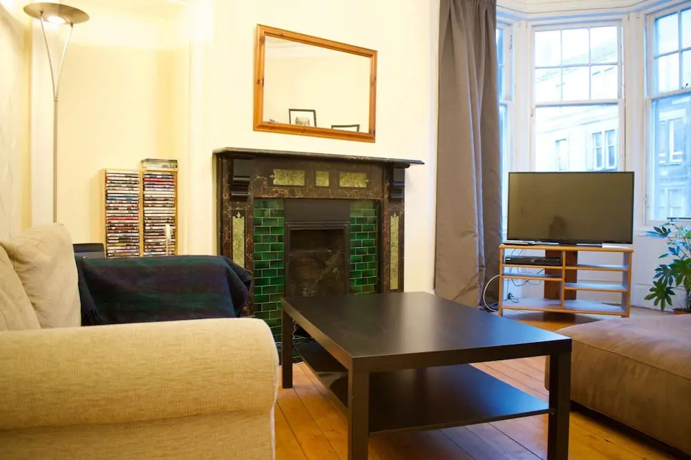 1 Bedroom Property in Leith