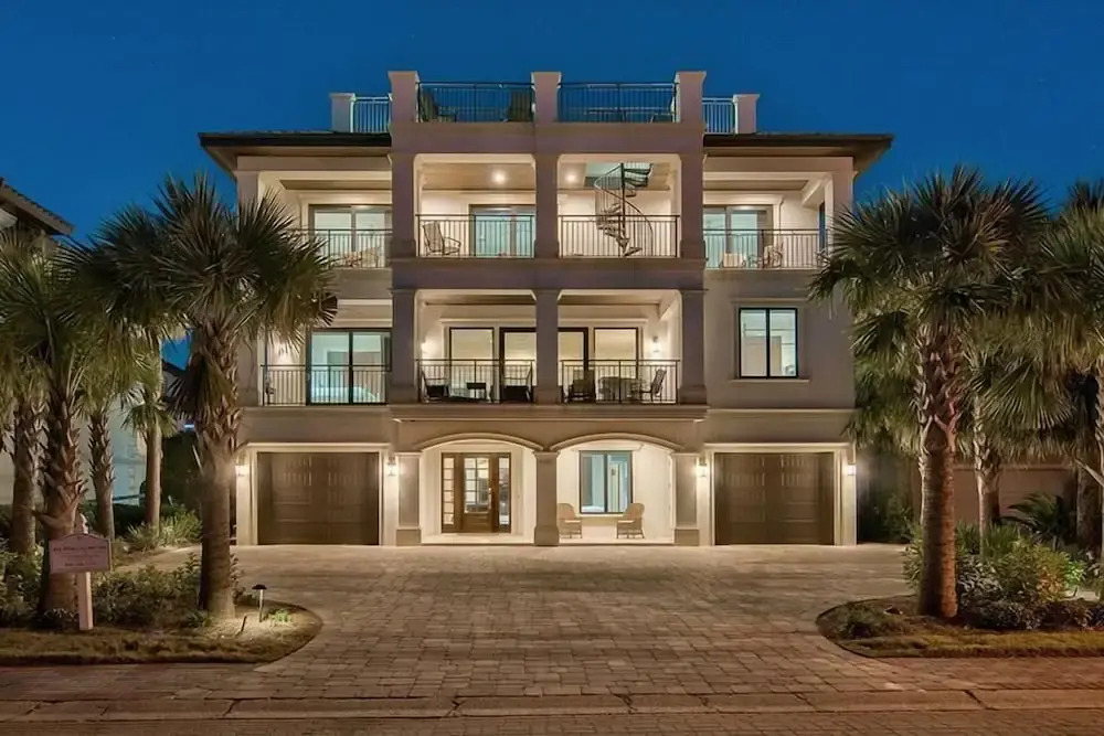 Big House by the Sea 8 Bedroom Holiday Home by Five Star Properties