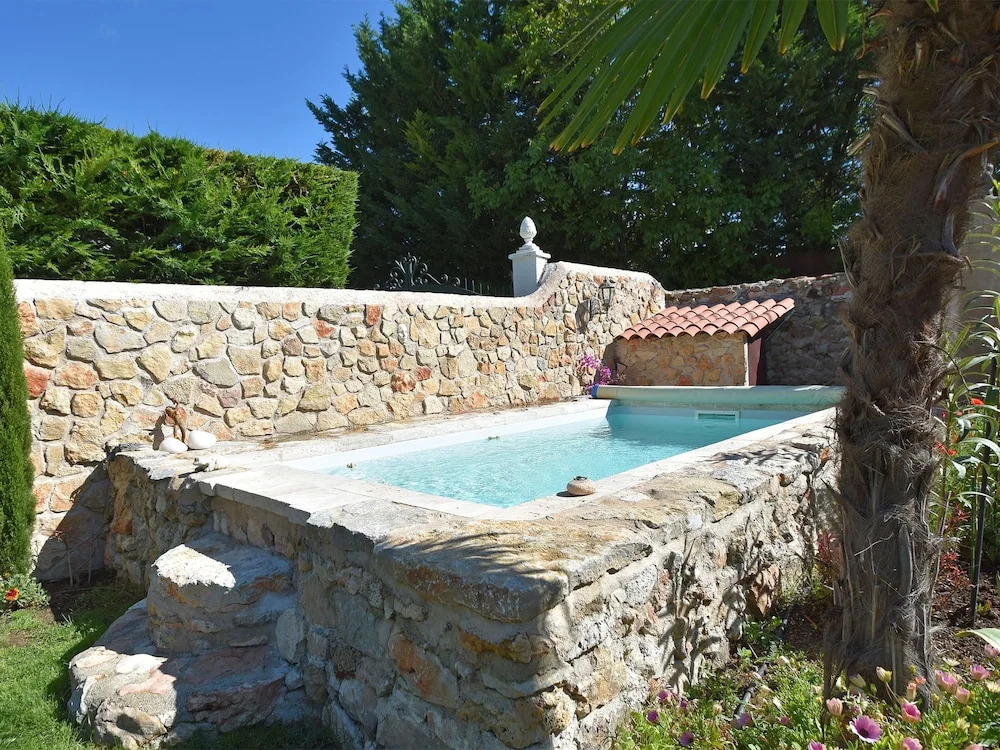 Holiday Home in Lorgues With Pool and Terrace