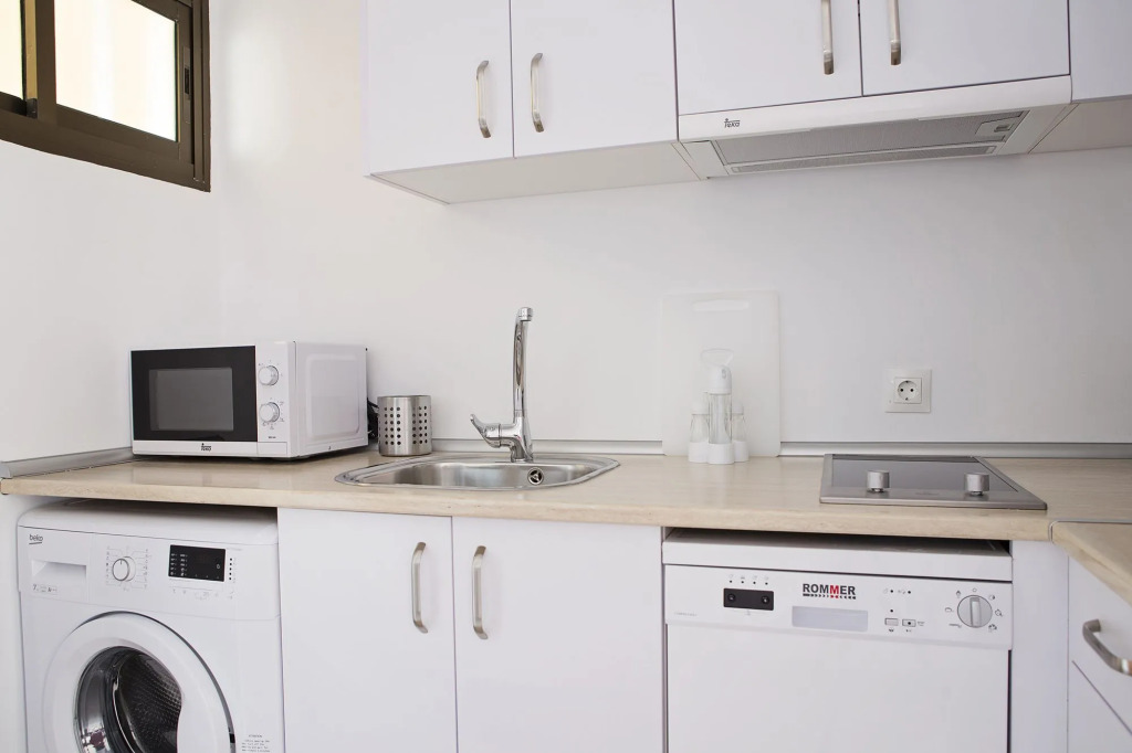 SunHome Marbella Estudio