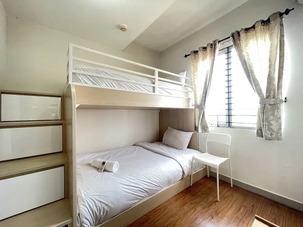 Comfy 2Br With Sofa Bed At Sudirman Suites Bandung Apartment