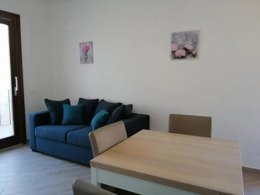Apartment Sleeps 4 With Free Parking