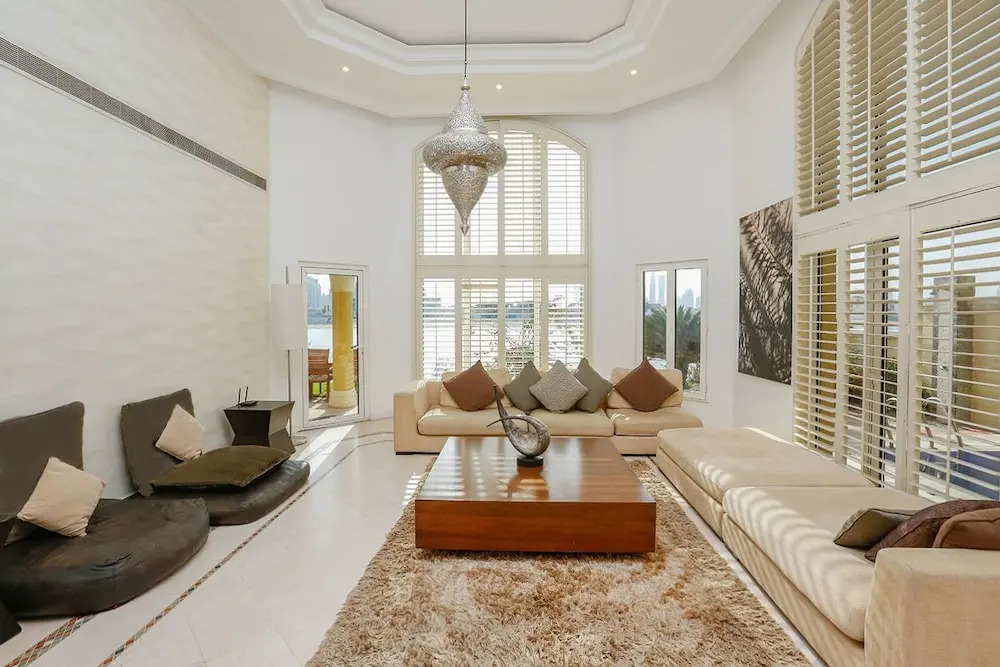 The Palm Jumeirah Villas - Frond N by Kennedy Towers