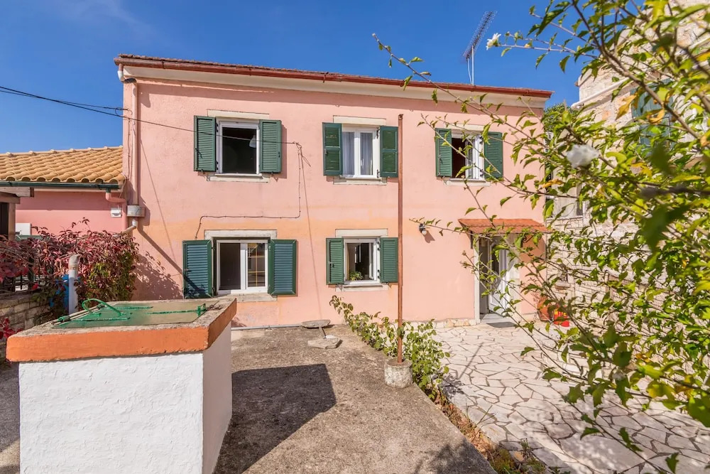 Sterna House
