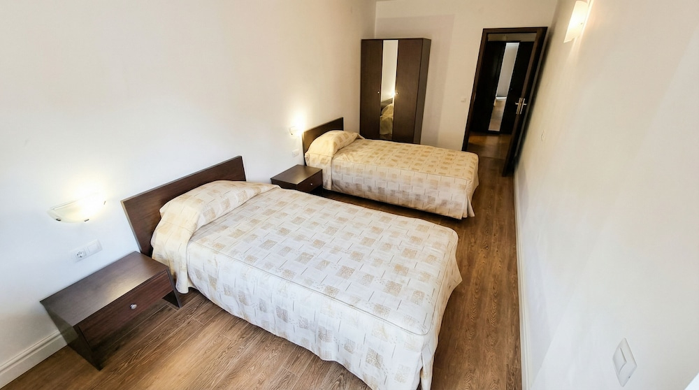 Mountain Paradise 2 - Cosy 2 Bed Mountain View Apartment - Washer