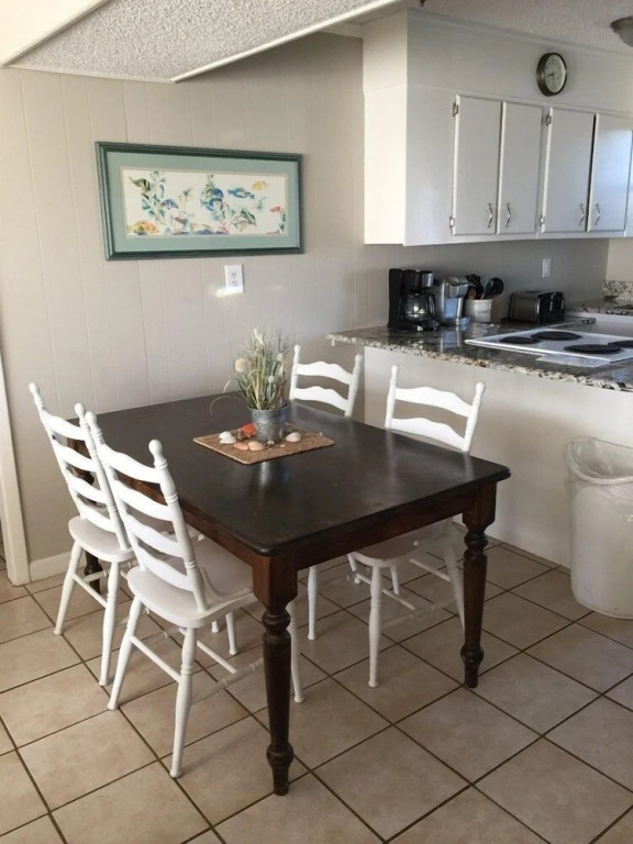 Holden Memories #67108 - 3 Br Condo