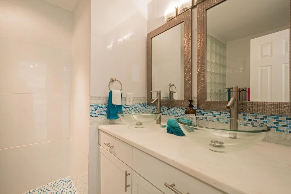 Estero Estate #4 - Two Bedroom Apartment