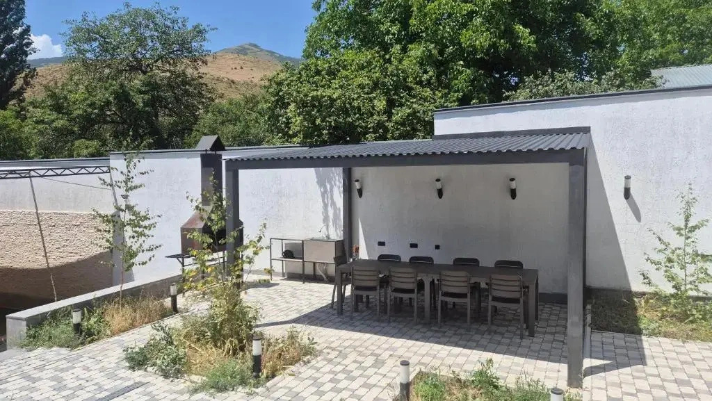 Relax Mineral Hotwater House