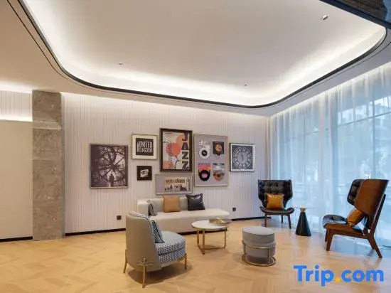 Homeinn Plus Hotel (Jingdezhen Taoxichuan Cultural Creative Block)