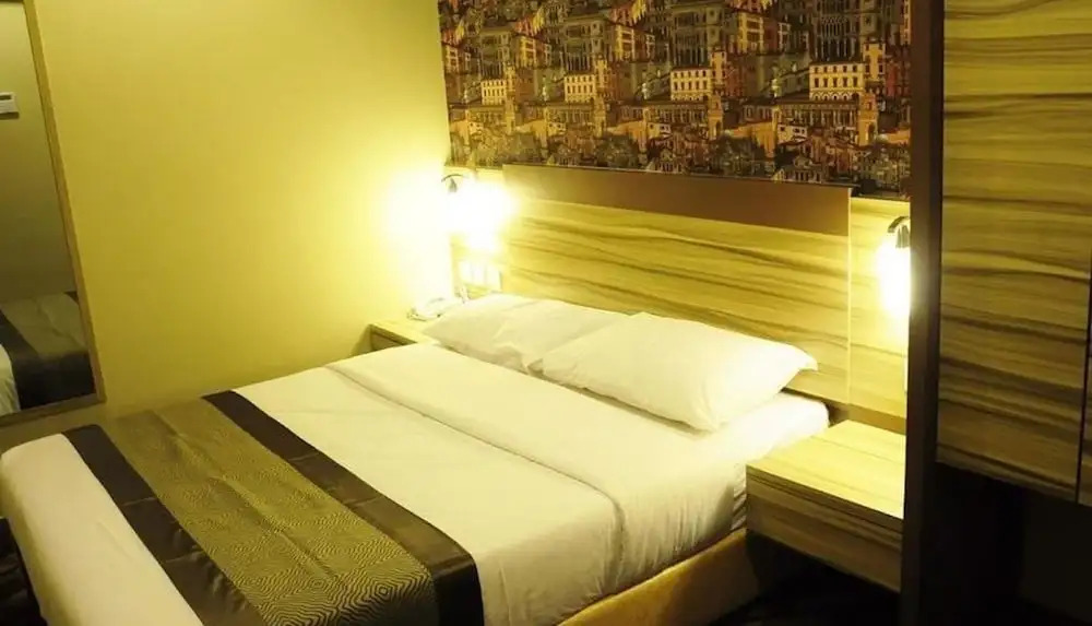Victory City Hotel Crystal Bay