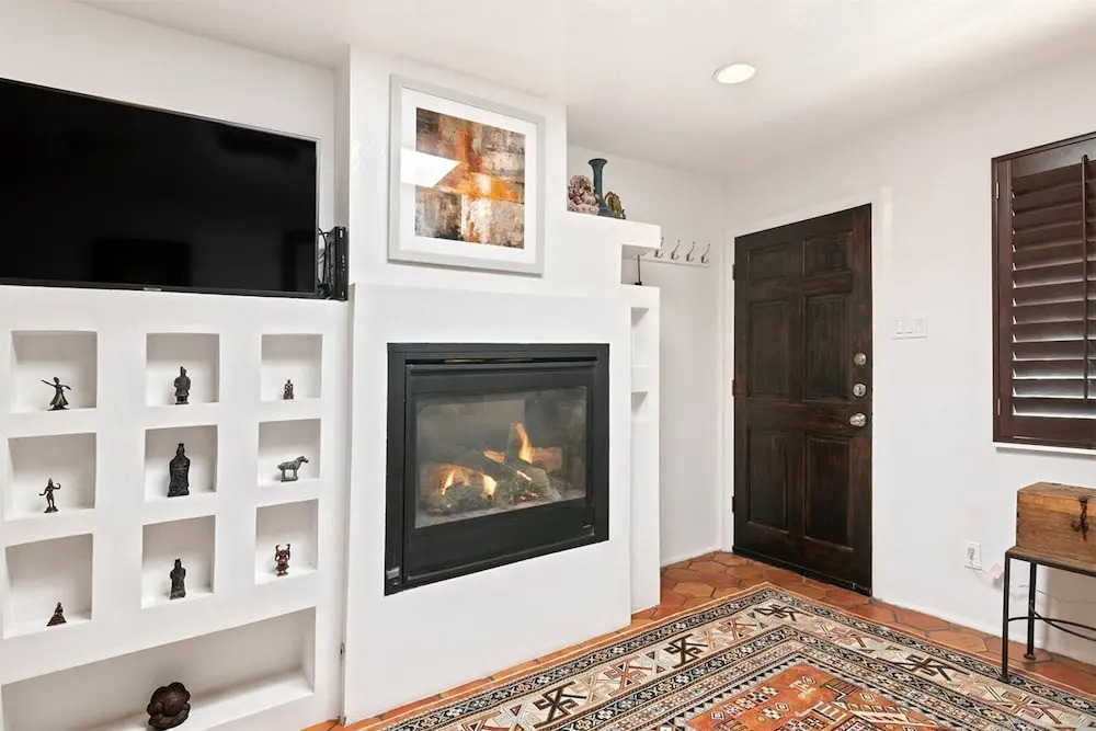 Milagro - Walk Anywhere In Santa Fe From This Beautiful Remodeled Apartment