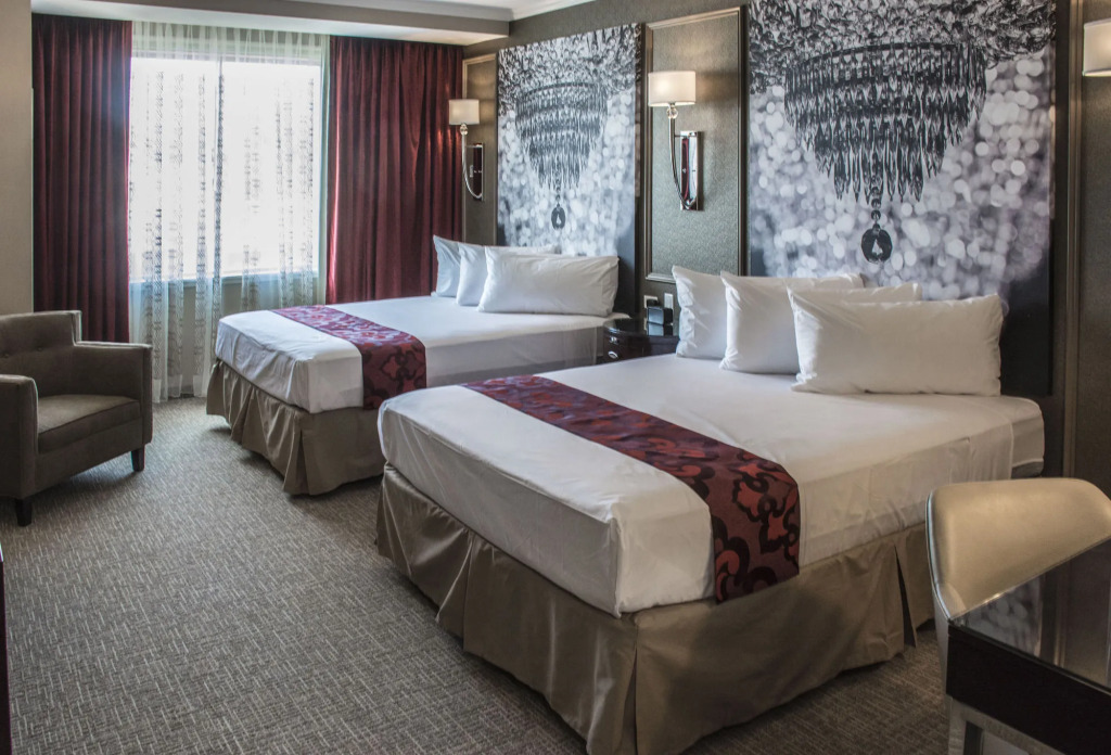 The Delavan Hotel