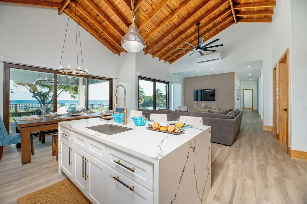 Paradise Reef Villas