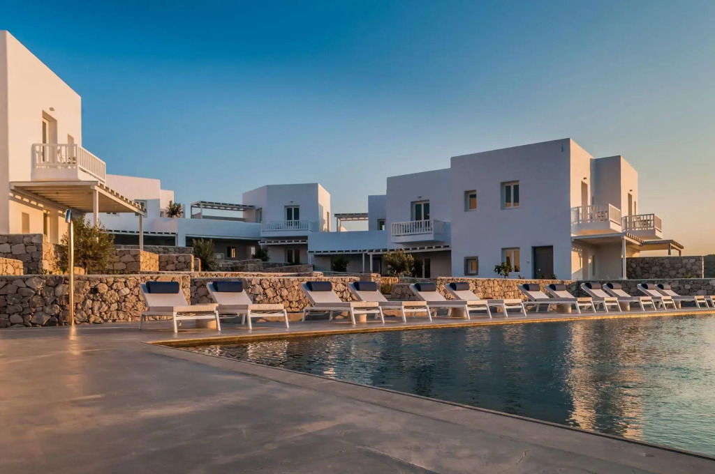 Milos Breeze Boutique Hotel