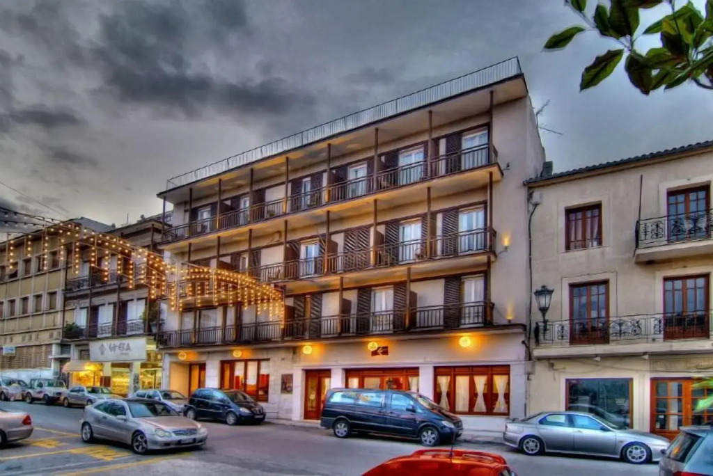 Art Pythia Hotel