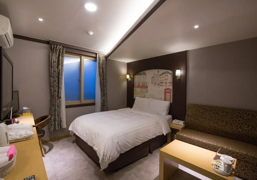 Hotel Bom