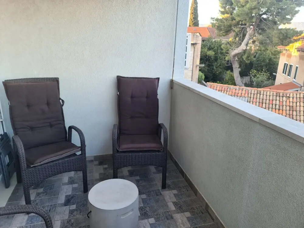Calm & Relax with private PARKING