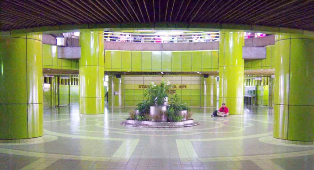 B Shaw Hotel