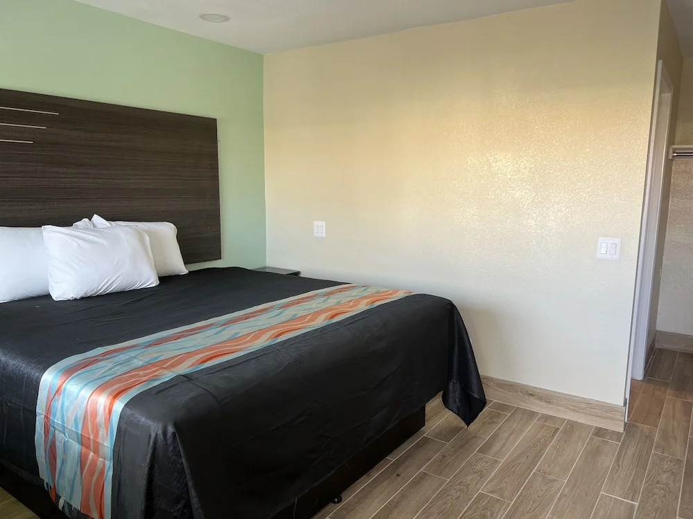 Mauna Loa Motel