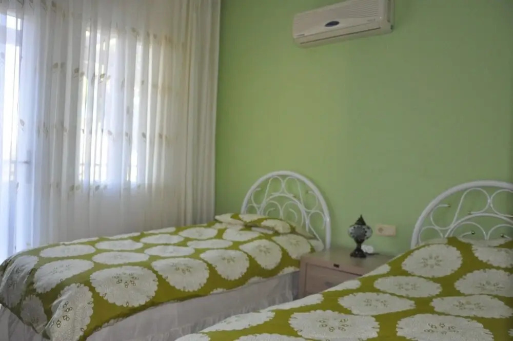Begonvilla Apart F1 by Angel Rentals