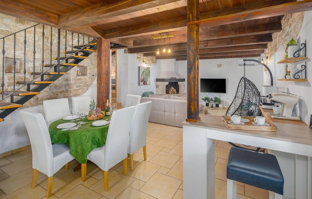 Lovely Home In Sorici