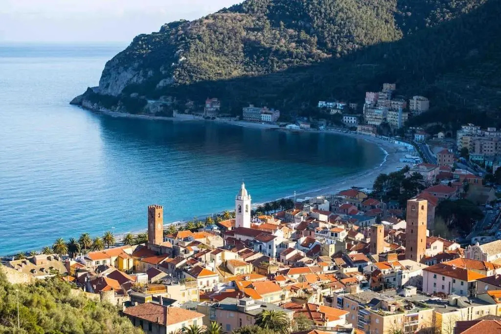 GROUP STAY VILLA - 40 Guests - PRIVATE POOL - TENNISCOURT - PRIVATE COOK - CONVERANCE ROOM villaitaly eu