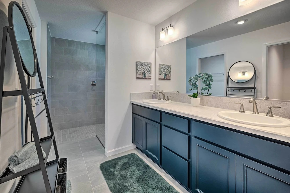 Home in The Villages: Golf Cart & Amenity Access