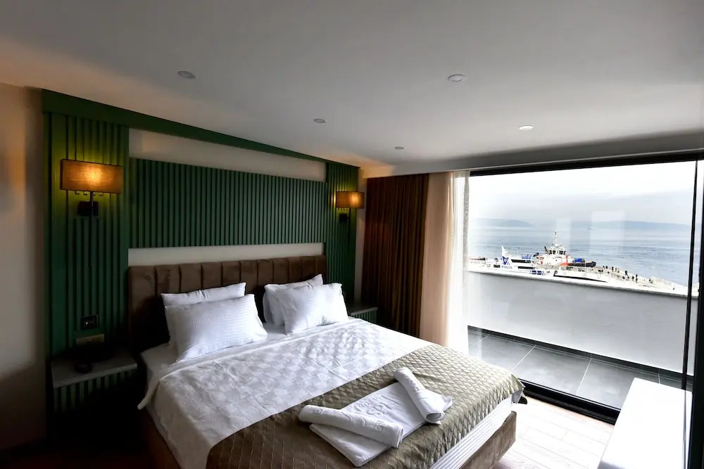 Çanakkale Bosphorus Port Aspen Hotel