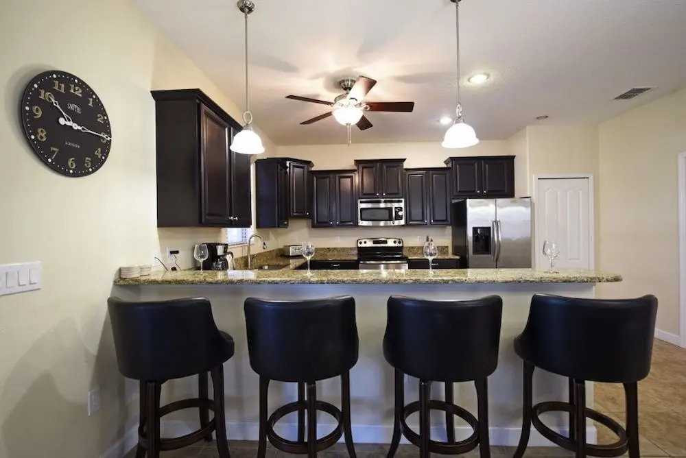 Champions Gate-9117eeclgil 7 Bedroom Home