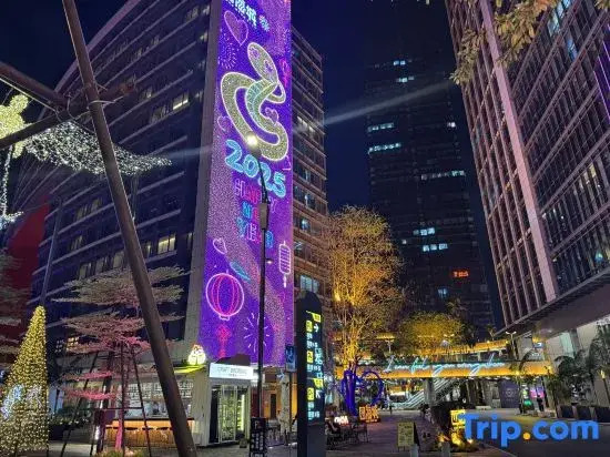 Guangzhou Youchuang · Loft Two-Bedroom · City View Suite Homestay (Nancun Wanbo Subway Station)