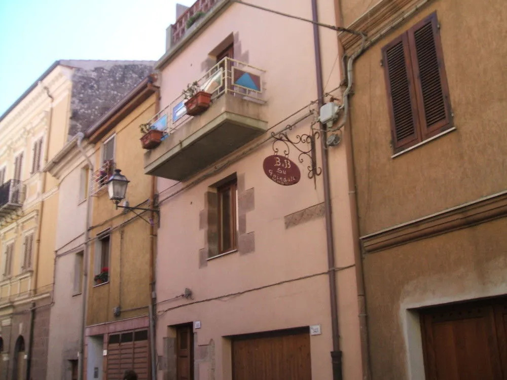 B&B Su Ghindalu