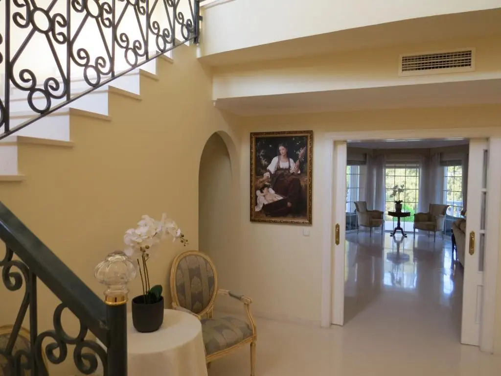 Spacious 700m2 villa, Golfers paradise.