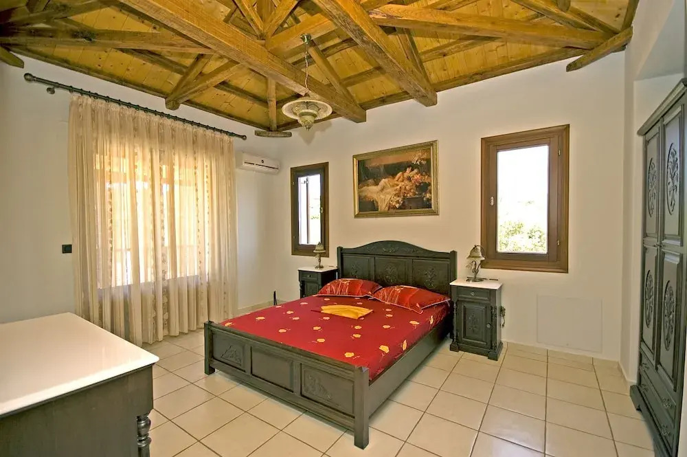 Villa Manolia