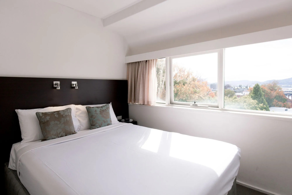 St Ives Apartments