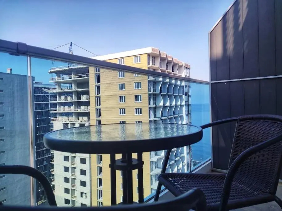 Leo Group Apartment 13-277B Sunrise Batumi