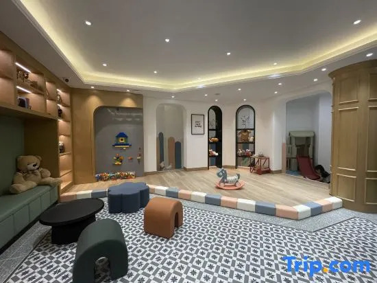 Sesame Cloud Valley Discovery Hotel(Dalian Jinshitan  Shop)