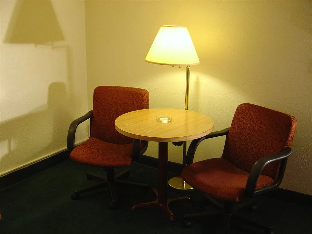 Wakota Inn and Suites