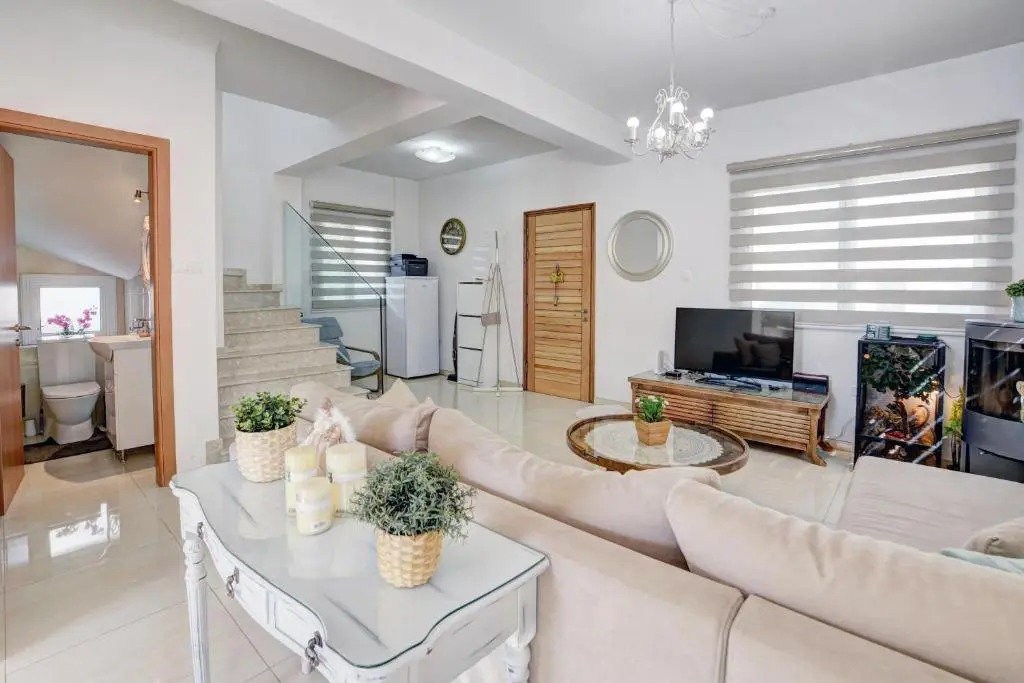 SunnyVillas: 3BR Super Cozy Villa☆Private Pool☆BBQ - Villa Falcon