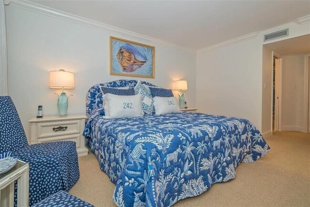 Sea Oats 242 2 Bedroom Condo by RedAwning