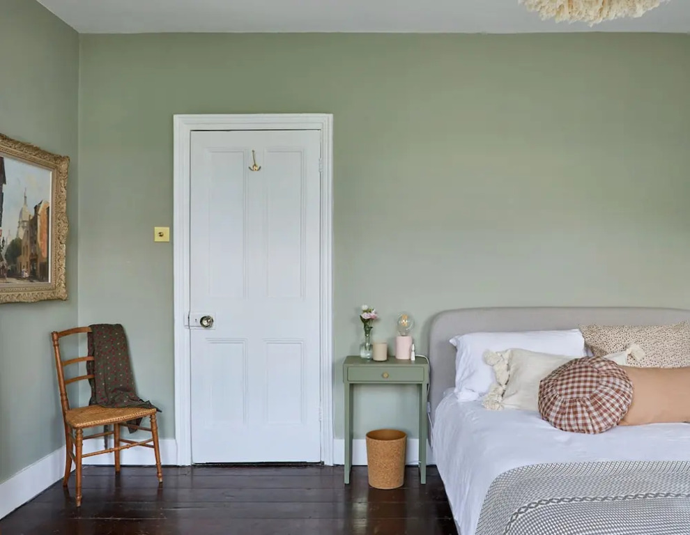 JOIVY Stylish 2-Bed House W/ Private Garden In Hackney