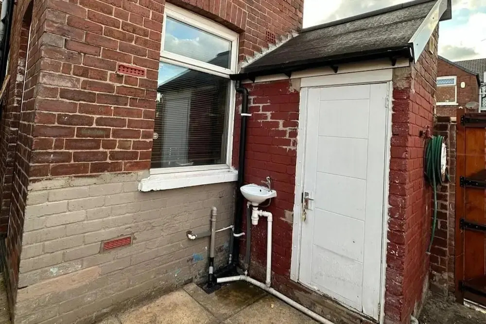 4 Bed House - Sleeps 10 - Garden - Parking - Wifi