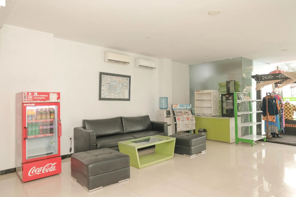 Ebizz Hotel