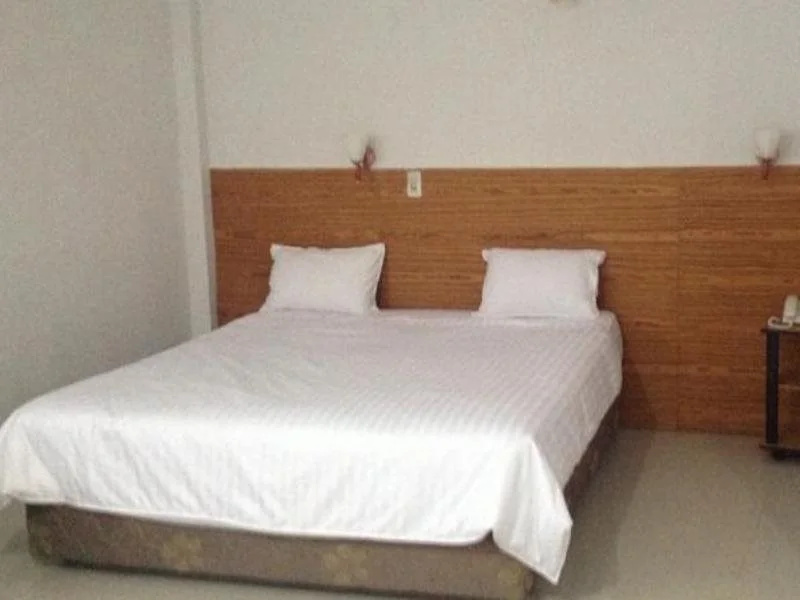 Royal Parbina Hotel