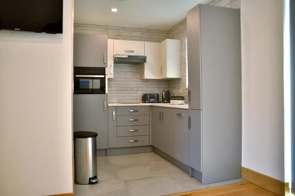 Red Watch Apartment