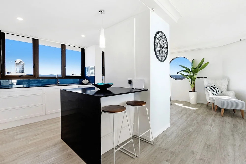Acapulo 2 Bed Ocean View Surfers Paradise