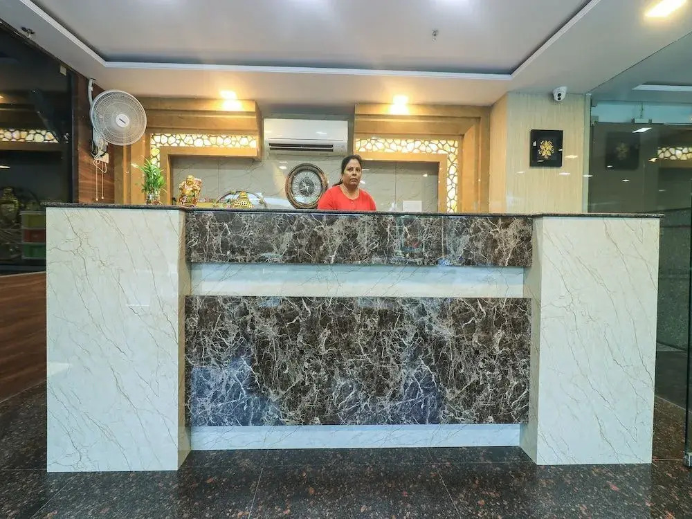 Season Park By OYO Rooms