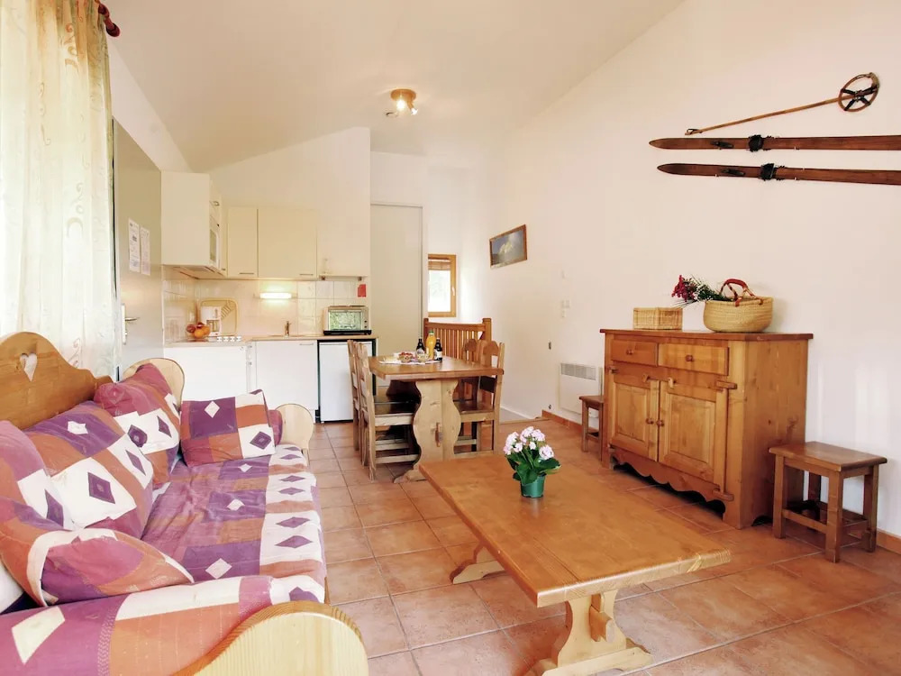 Chalet in Villarodin near Lake