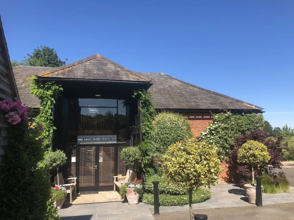 Tonge Barn