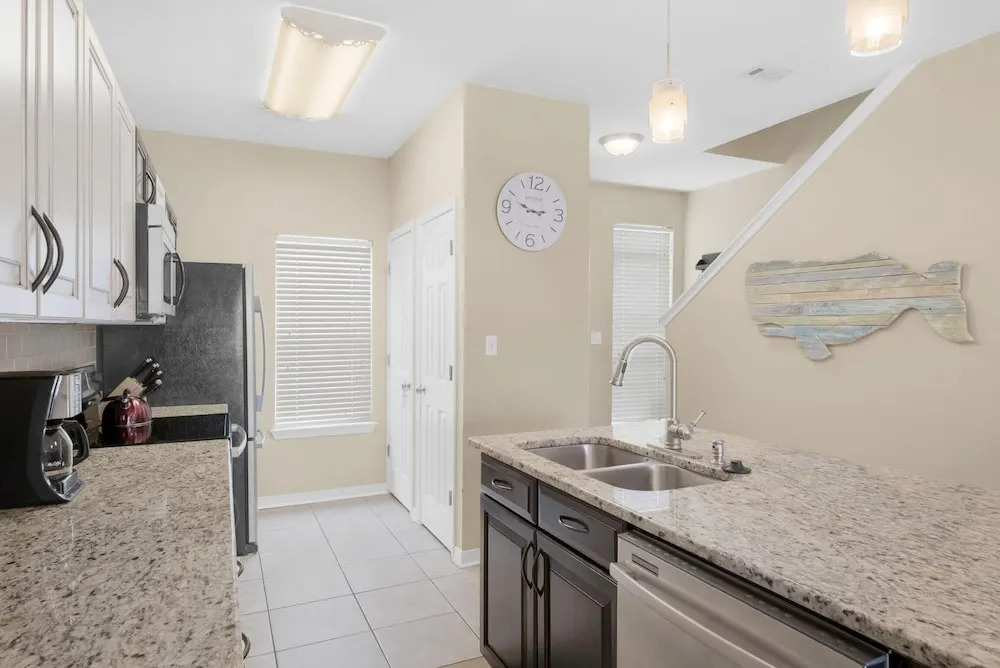 Gulf Walk 606