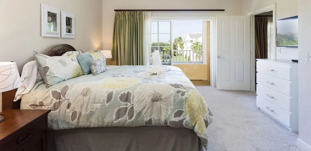Seven Eagles Oasis - 1 Bed - Third Floor with Views of Golf Course and